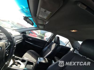 2016 Toyota Camry SE - zdjęcie 17 z 39 - miniatura