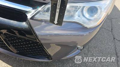 2016 Toyota Camry SE - zdjęcie 38 z 39 - miniatura