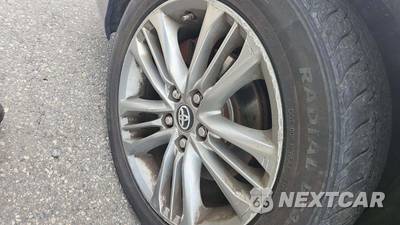 2016 Toyota Camry SE - zdjęcie 22 z 39 - miniatura