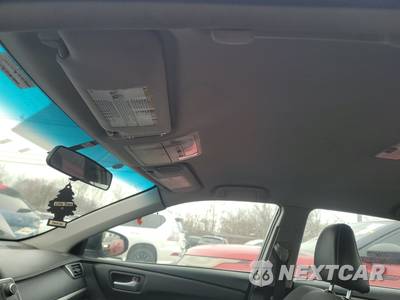 2017 Toyota Camry SE - zdjęcie 18 z 37 - miniatura