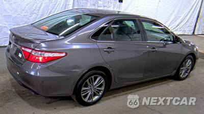2017 Toyota Camry SE - zdjęcie 4 z 37 - miniatura