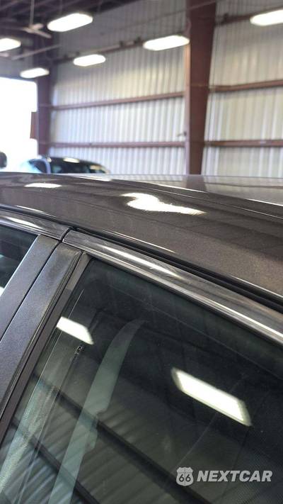 2016 Toyota Camry LE - zdjęcie 37 z 52 - miniatura