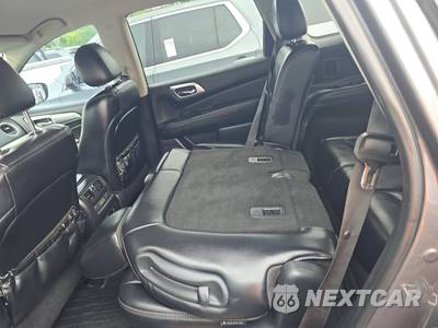 2019 Nissan Pathfinder SL - zdjęcie 13 z 23 - miniatura