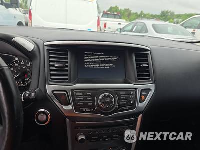 2019 Nissan Pathfinder SL - zdjęcie 11 z 23 - miniatura