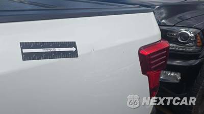 2017 Nissan TITAN Platinum Reserve Crew Cab Short Bed - zdjęcie 39 z 46 - miniatura