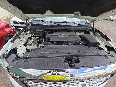 2017 Nissan TITAN Platinum Reserve Crew Cab Short Bed - zdjęcie 15 z 46 - miniatura