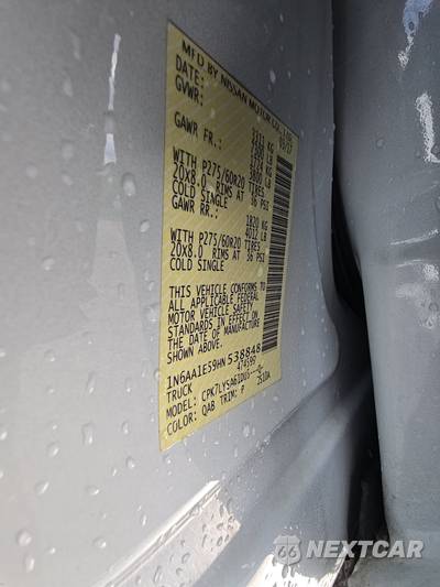 2017 Nissan TITAN Platinum Reserve Crew Cab Short Bed - zdjęcie 14 z 46 - miniatura