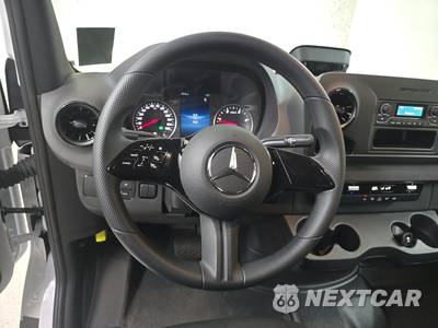 2025 Mercedes-Benz Sprinter 4500 Cargo Van DRW 170.0" WB - zdjęcie 10 z 17 - miniatura