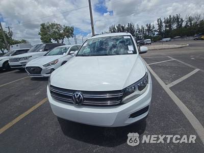 2015 Volkswagen Tiguan S - zdjęcie 2 z 21 - miniatura