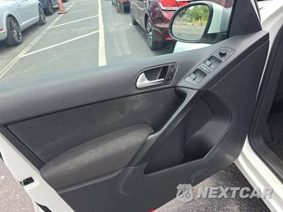 2015 Volkswagen Tiguan S - zdjęcie 9 z 21 - miniatura