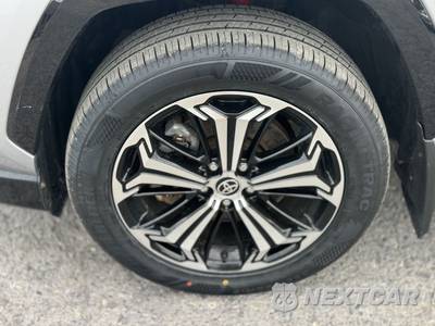 2023 Toyota RAV4 Prime XSE - zdjęcie 9 z 66 - miniatura