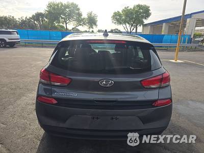 2019 Hyundai Elantra GT Hatchback - zdjęcie 5 z 28 - miniatura