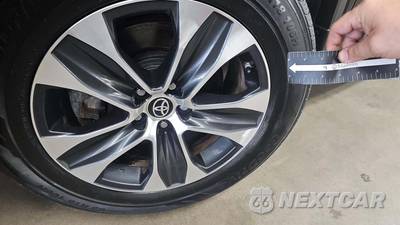 2021 Toyota Highlander XLE - zdjęcie 39 z 49 - miniatura