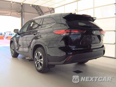 2021 Toyota Highlander XLE - zdjęcie 6 z 49 - miniatura