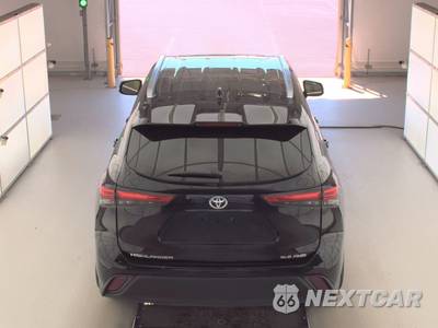 2021 Toyota Highlander XLE - zdjęcie 5 z 49 - miniatura