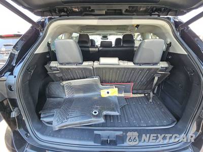 2021 Toyota Highlander XLE - zdjęcie 16 z 49 - miniatura