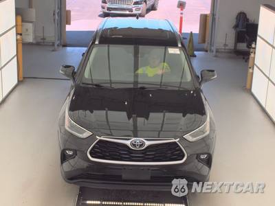 2021 Toyota Highlander XLE - zdjęcie 2 z 49 - miniatura