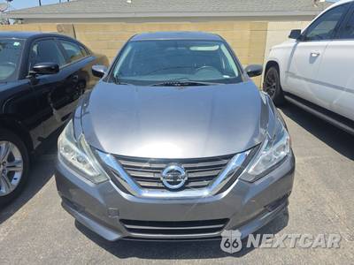 2018 Nissan Altima 2.5 SV - zdjęcie 2 z 33 - miniatura