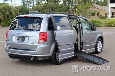 2016 Dodge Grand Caravan SXT 121.2" WB - zdjęcie 1 z 48 - miniatura