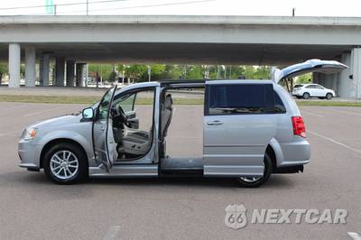2016 Dodge Grand Caravan SXT 121.2" WB - zdjęcie 20 z 48 - miniatura