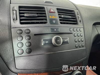 2010 Mercedes-Benz C 300 - zdjęcie 18 z 45 - miniatura