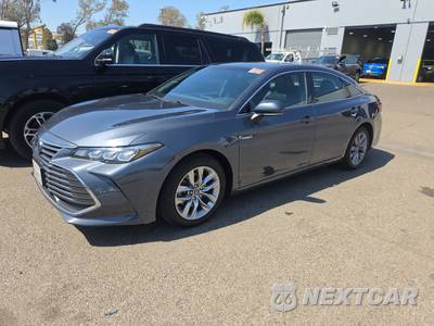 2019 Toyota Avalon Hybrid XLE