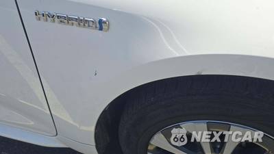 2020 Toyota Corolla Hybrid LE Sedan - zdjęcie 47 z 54 - miniatura