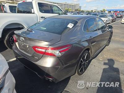 2018 Toyota Camry XSE - zdjęcie 4 z 18 - miniatura