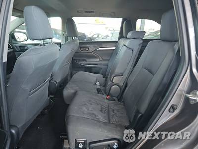 2019 Toyota Highlander LE - zdjęcie 16 z 49 - miniatura
