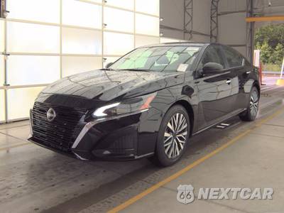 2025 Nissan Altima SV - zdjęcie 1 z 18 - miniatura