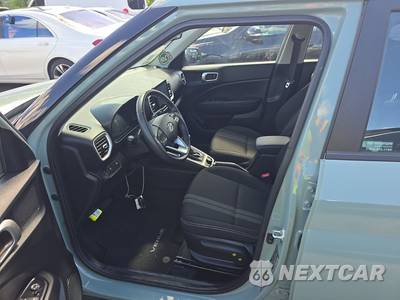 2025 Hyundai Venue SEL - zdjęcie 7 z 23 - miniatura