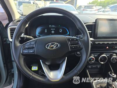 2025 Hyundai Venue SEL - zdjęcie 10 z 23 - miniatura