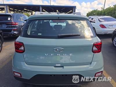 2025 Hyundai Venue SEL - zdjęcie 5 z 23 - miniatura