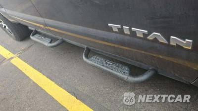 2021 Nissan TITAN SV Crew Cab Short Bed - zdjęcie 29 z 38 - miniatura