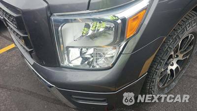 2021 Nissan TITAN SV Crew Cab Short Bed - zdjęcie 37 z 38 - miniatura