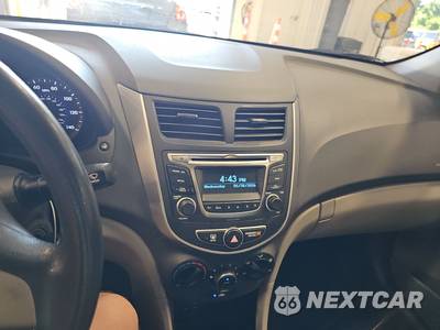 2017 Hyundai Accent SE Sedan - zdjęcie 11 z 30 - miniatura