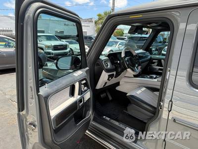 2021 Mercedes-Benz G 550 4MATIC - zdjęcie 21 z 53 - miniatura