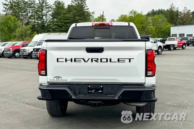 2024 Chevrolet Colorado Z71 Crew Cab Medium Bed 4Z7 - zdjęcie 4 z 43 - miniatura