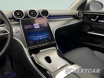 2025 Mercedes-Benz C 300 4MATIC - zdjęcie 13 z 39 - miniatura