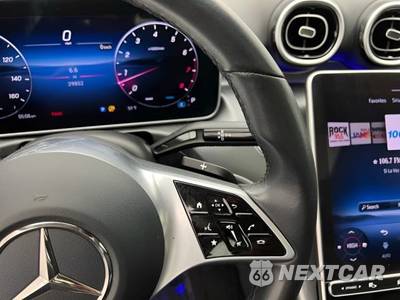 2025 Mercedes-Benz C 300 4MATIC - zdjęcie 10 z 39 - miniatura