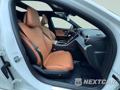 2025 Mercedes-Benz C 300 4MATIC - zdjęcie 29 z 40 - miniatura