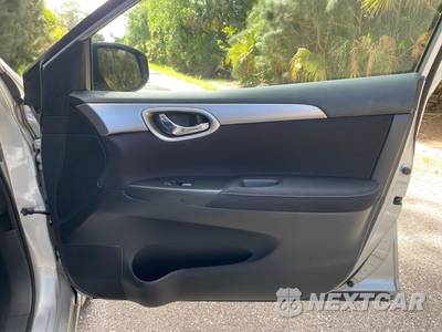2014 Nissan Sentra SV - zdjęcie 25 z 49 - miniatura