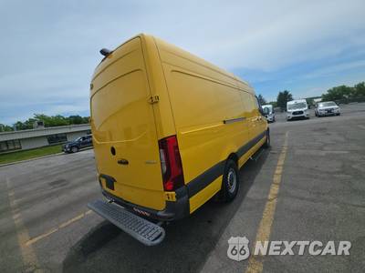 2021 Mercedes-Benz Sprinter 2500 Cargo Van High Roof 170.0" WB - zdjęcie 4 z 28 - miniatura