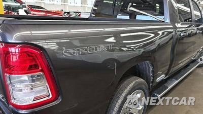 2023 Ram 1500 Big Horn Crew Cab Medium Bed - zdjęcie 26 z 29 - miniatura