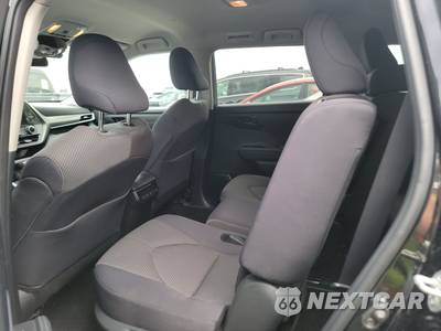 2024 Toyota Highlander LE - zdjęcie 13 z 35 - miniatura