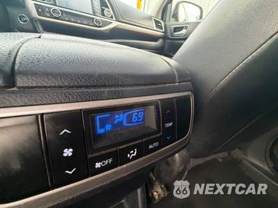 2015 Toyota Highlander Limited - zdjęcie 47 z 63 - miniatura