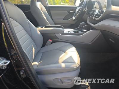 2023 Toyota Highlander Hybrid XLE - zdjęcie 8 z 25 - miniatura