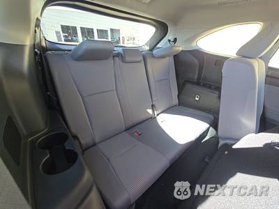 2023 Toyota Highlander Hybrid LE - zdjęcie 14 z 27 - miniatura