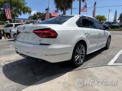 2018 Volkswagen Passat 2.0T R-Line - zdjęcie 9 z 39 - miniatura