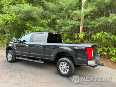 2017 Ford Super Duty F-350 XLT Crew Cab Medium Bed - zdjęcie 5 z 39 - miniatura